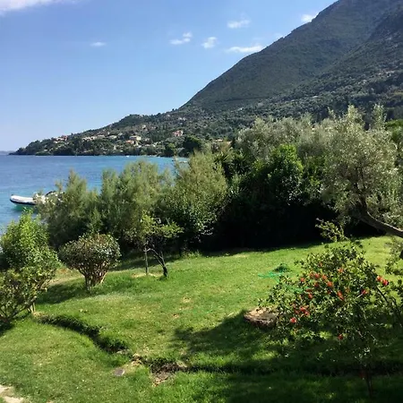 Lefkada Beachfront ニキアナ