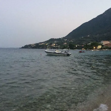 Lefkada Beachfront ニキアナ