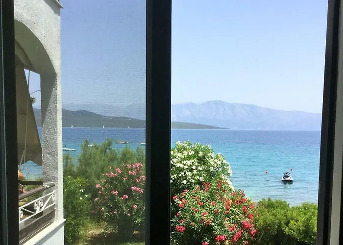 Semesterbostad Lefkada Beachfront Nikiana